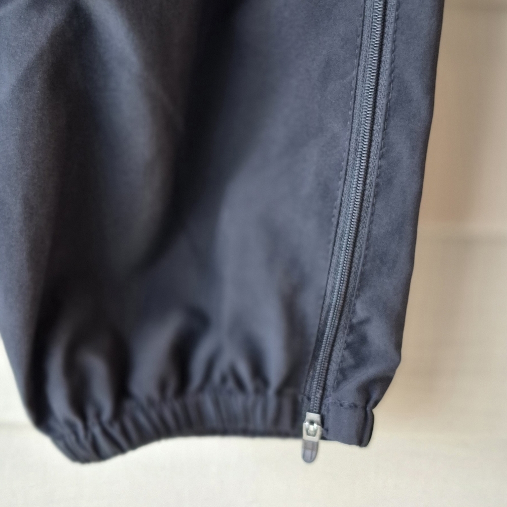New Balance Men's L Black Lightweight Zipper Bottom Track Pants EUC - Picture 4 of 8